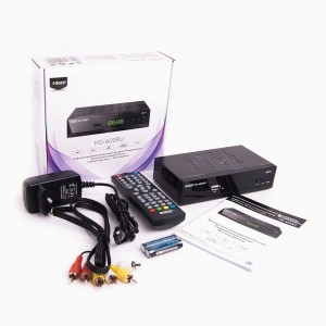 Антенна TV-тюнер (ресивер) Эфир HD-600RU ,DVB-T2,Full HD,RCA,USB,HDMI,диспл,мет. корп